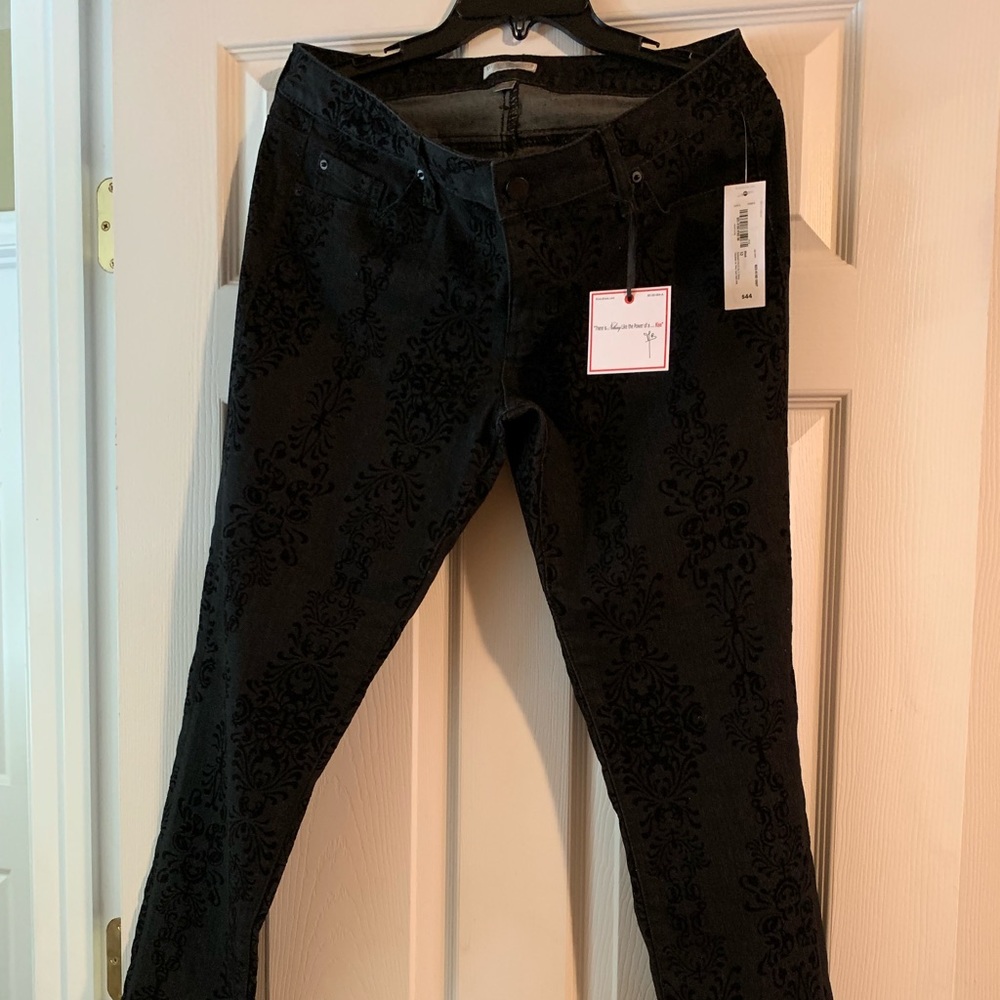 Jeans- Black w/suedes scroll accent